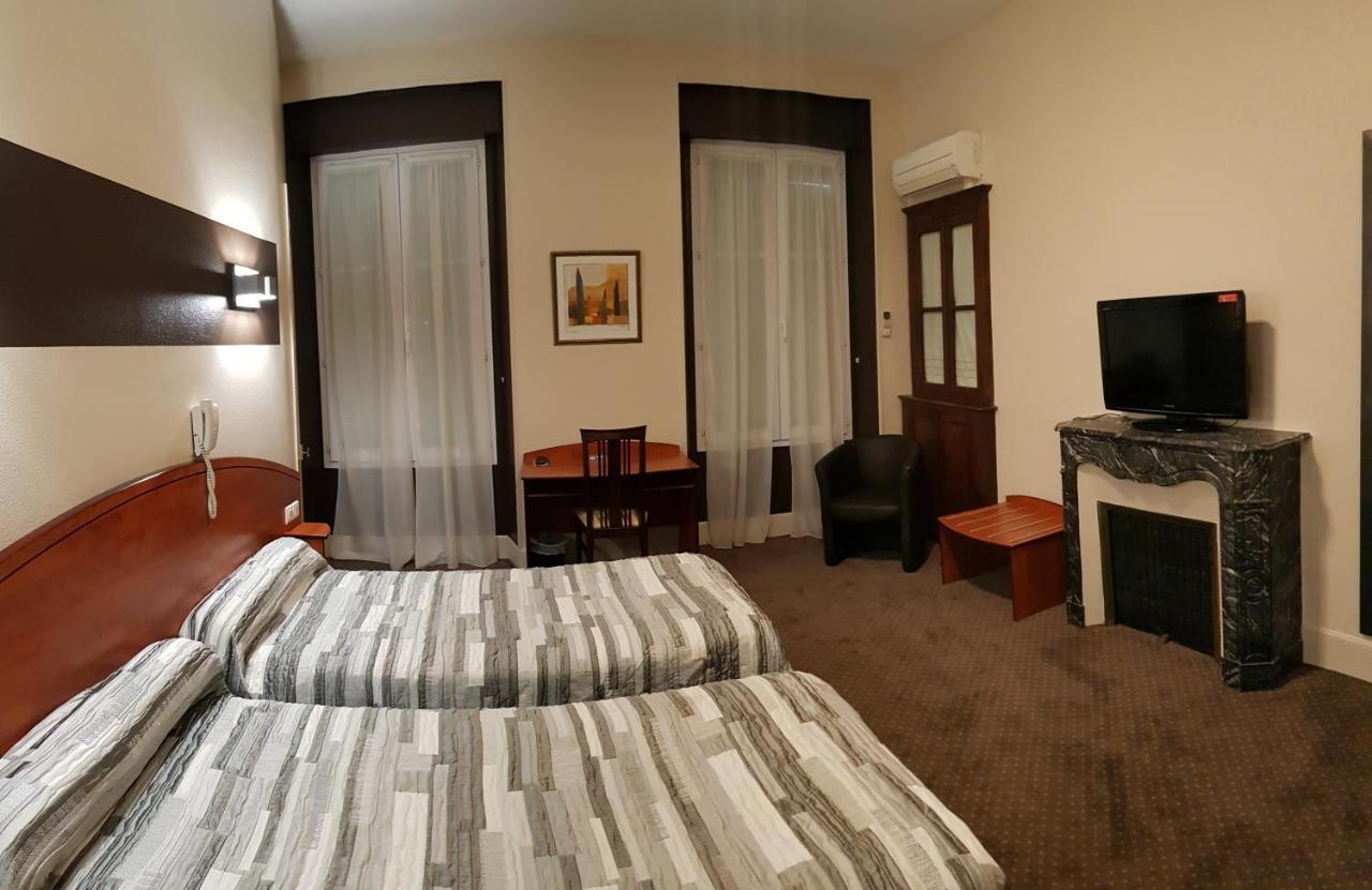 Hotel De La Paix โอโลรง-แซ็ง-มารี ภายนอก รูปภาพ