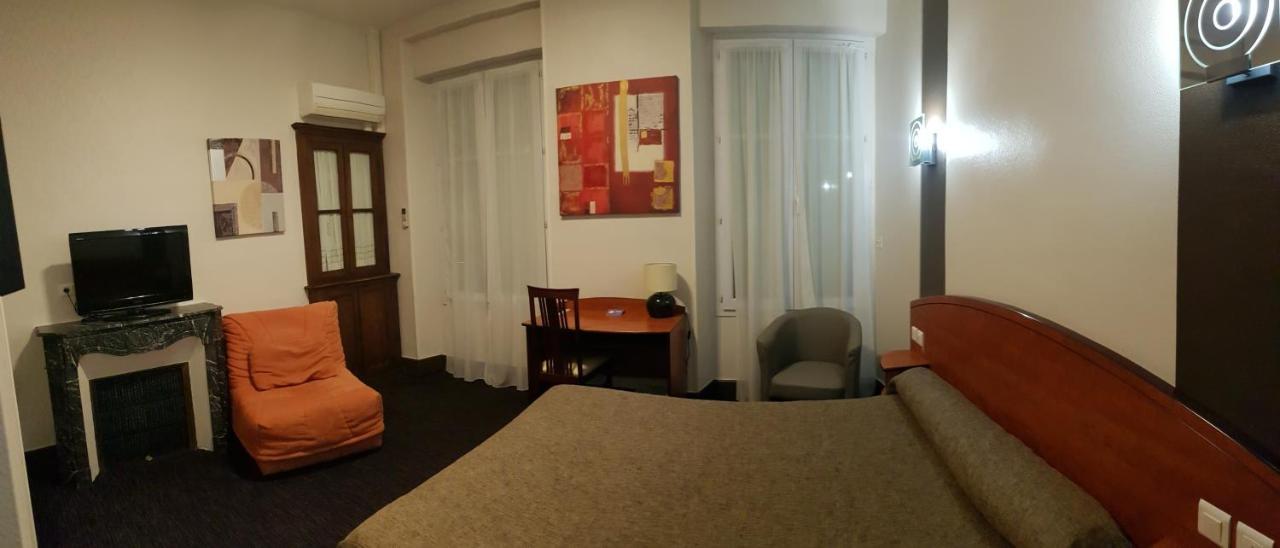 Hotel De La Paix โอโลรง-แซ็ง-มารี ภายนอก รูปภาพ